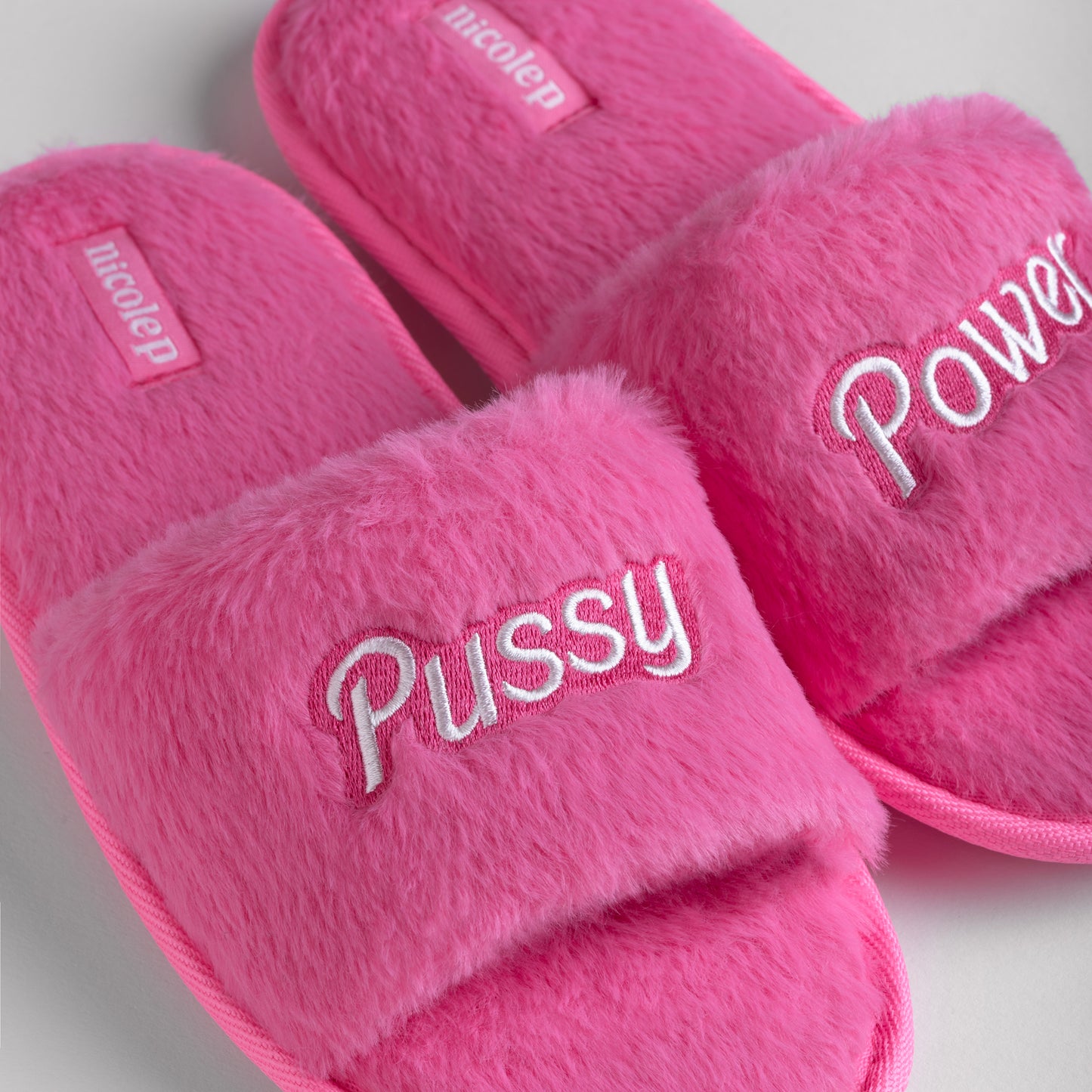 Fluffy Slippers - Pink NEW