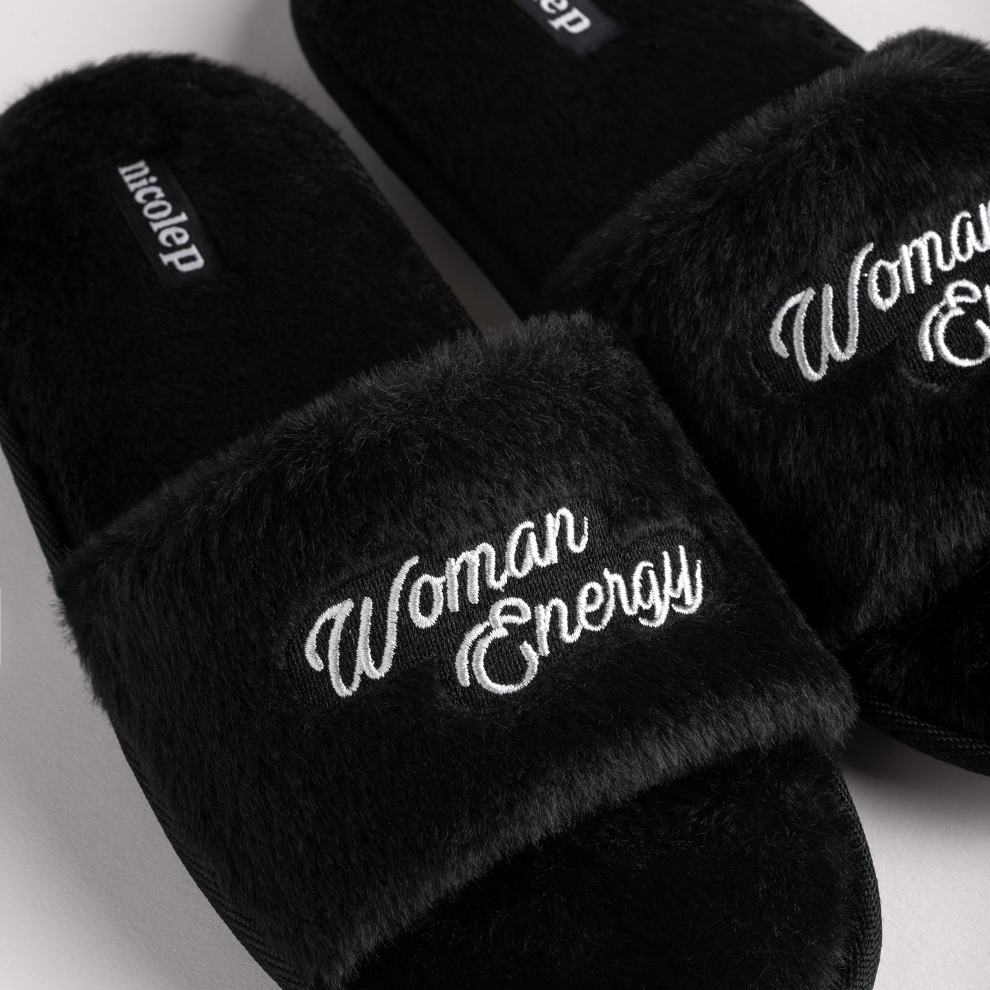 Fluffy Slippers - Black NEW
