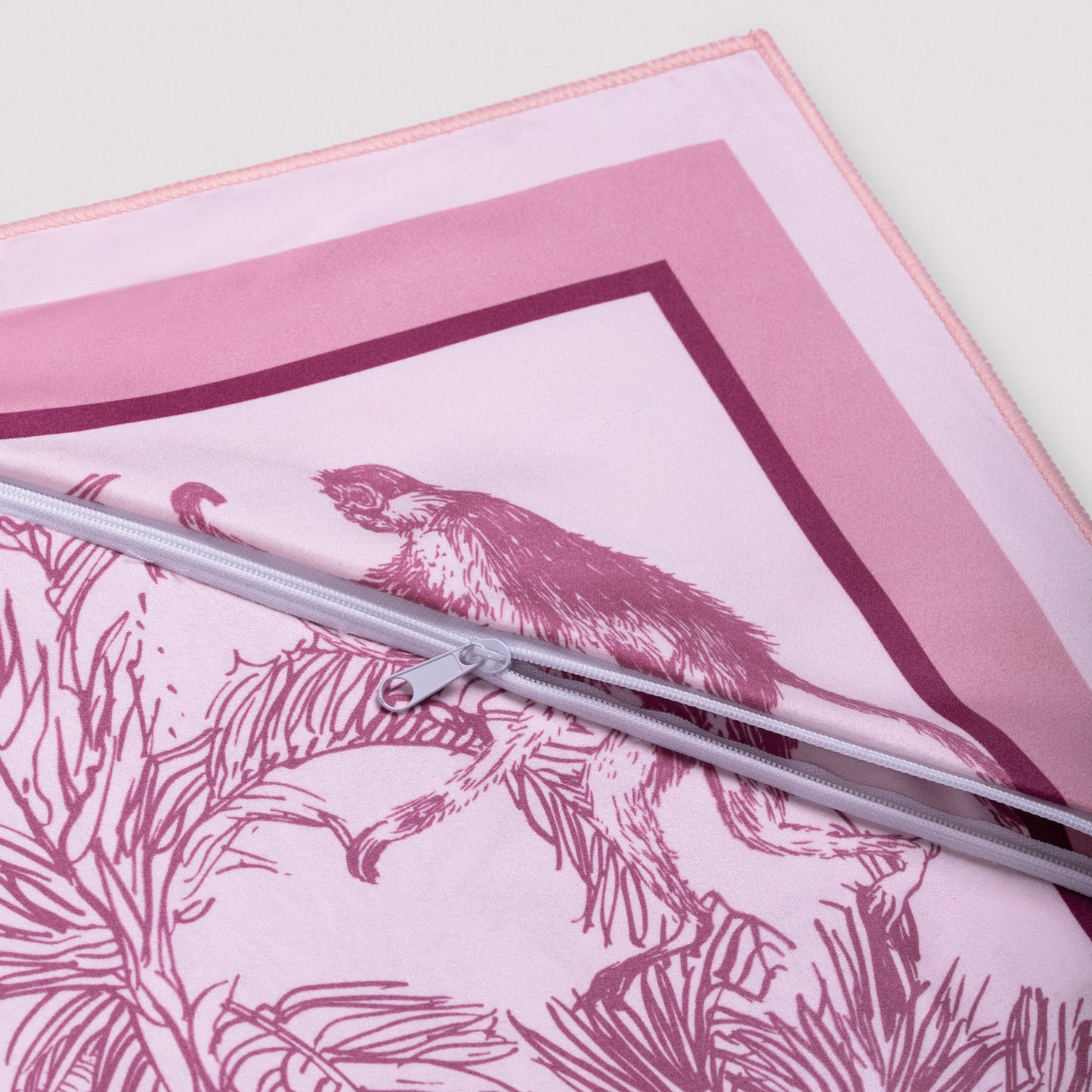Beach Towel - Toile