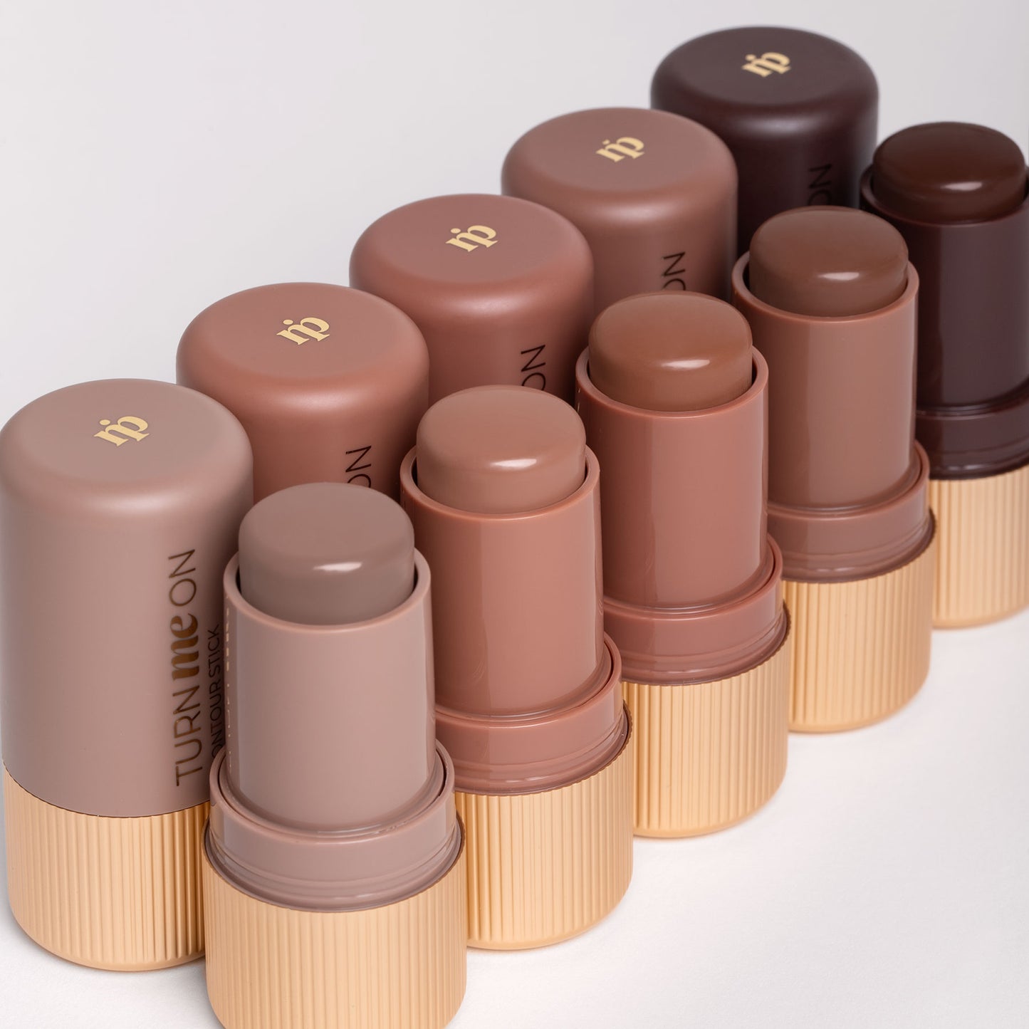 Turn Me On Contour Stick - 03 Deep Crush