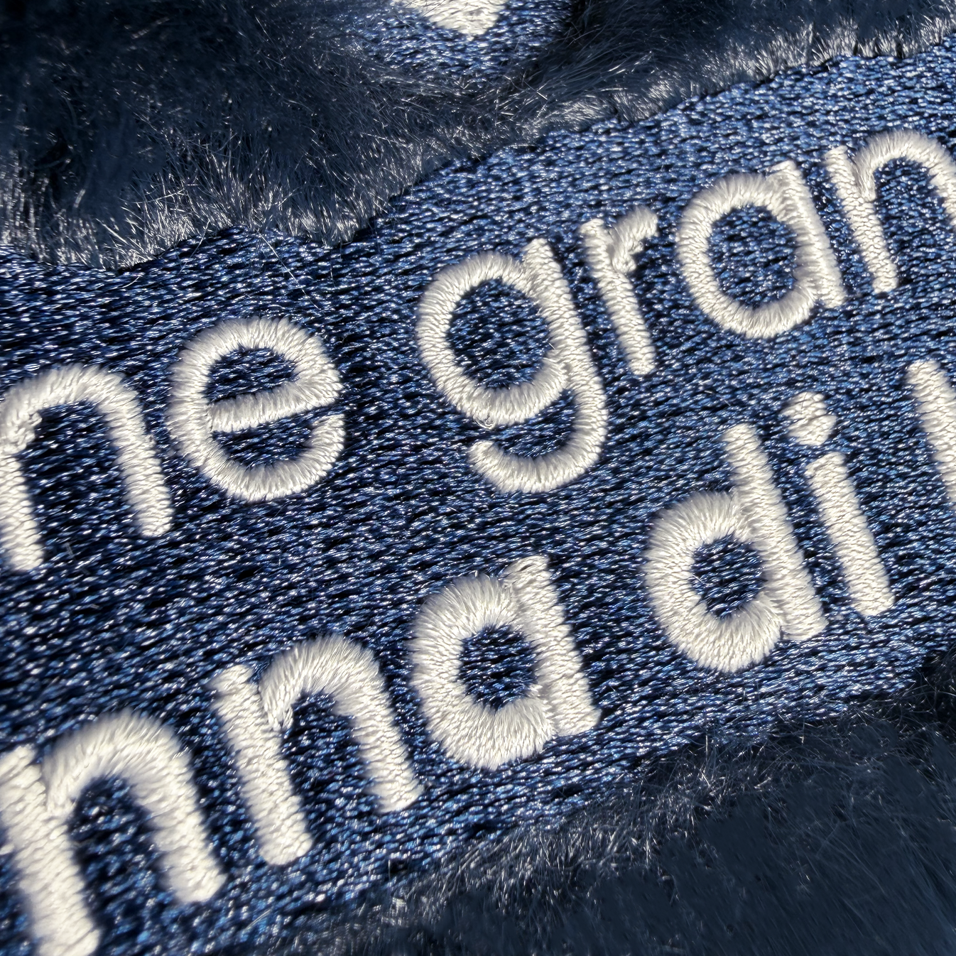 Fluffy Beauty - Blue Navy